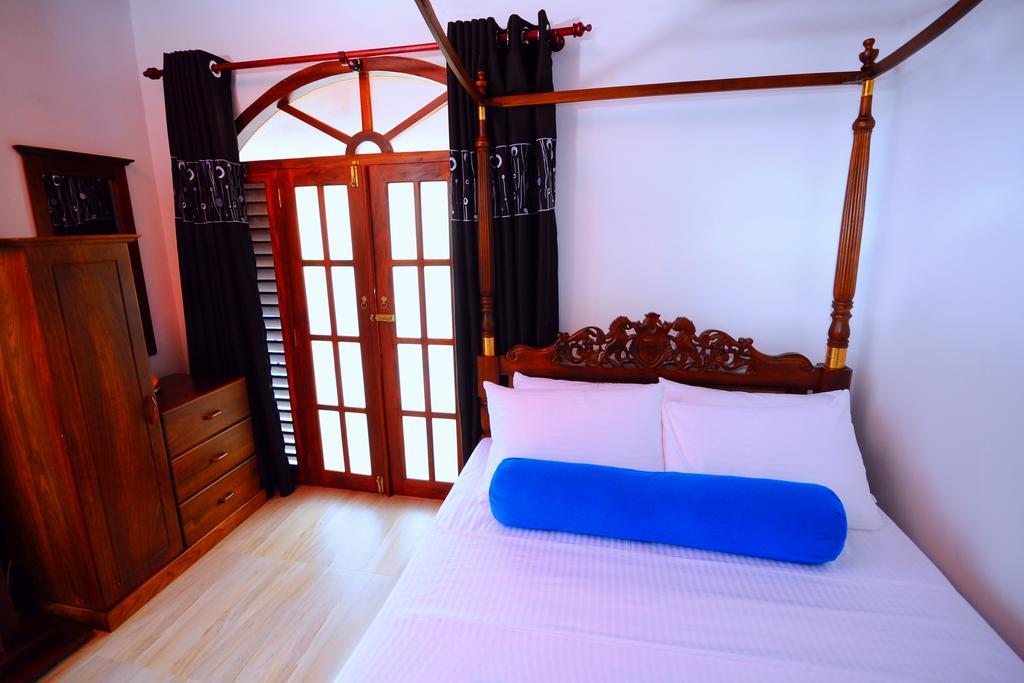 The Bend Hotel Гале Екстериор снимка