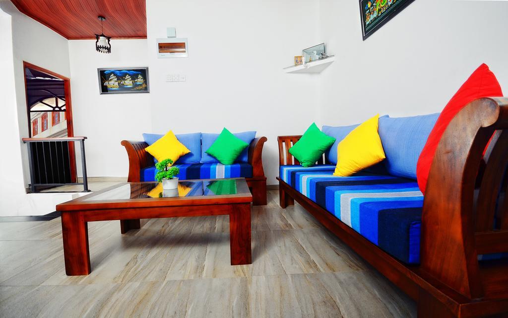 The Bend Hotel Гале Екстериор снимка