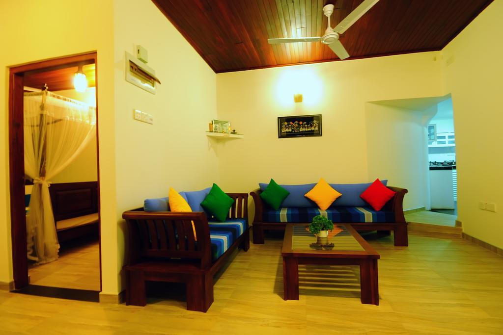 The Bend Hotel Гале Екстериор снимка