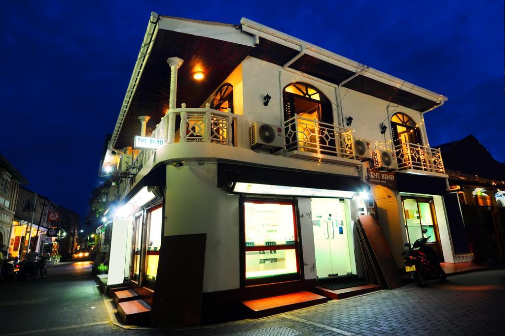 The Bend Hotel Гале Екстериор снимка