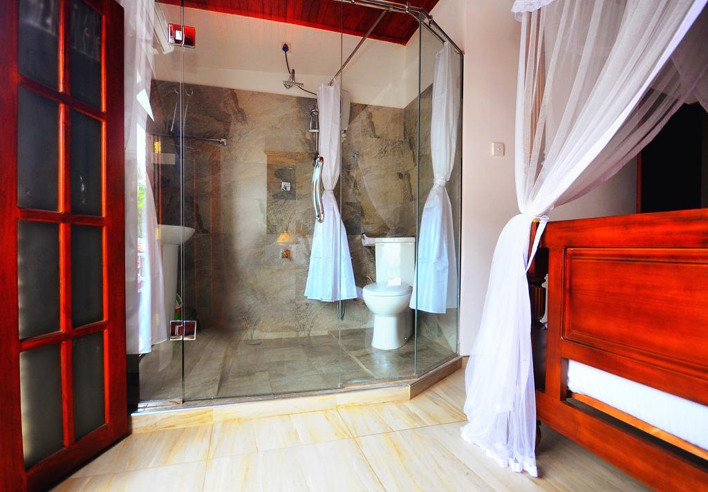 The Bend Hotel Гале Екстериор снимка